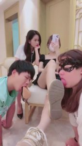 【希希子】姐妹花口水/臭脚蹂躏情侣奴 bf11265_绳艺资料库视频资源下载