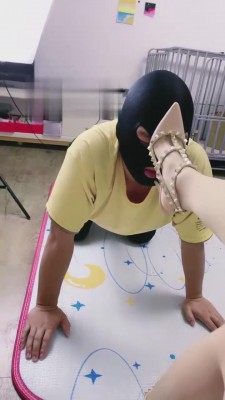 【辉夜】原味丝袜脚羞辱狗 bf16193_绳艺资料库视频资源下载