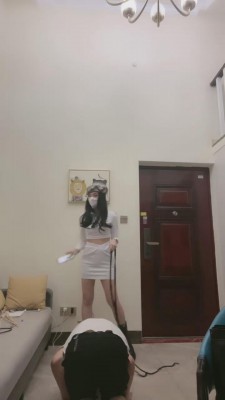 【服子】把继父吊起来狂抽 bf12717_绳艺套路直播视频资源网