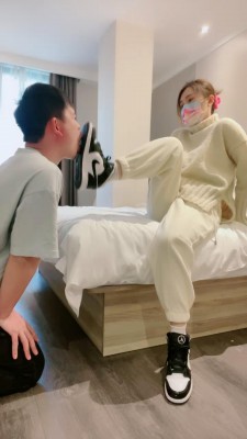 套路直播视频【晨希】AJ小姐姐调狗舔鞋闻脚 bf24322_绳艺资料库