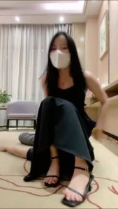 套路直播视频【漫漫S】坐脸窒息/口吐强制喂食/抽耳光/转胯遛狗 bf26712_绳艺资料库