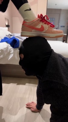 套路直播视频【伊莉】情侣主-玩弄绿帽追求者/喝烟头圣水/口水/骑马 bf24539_绳艺资料库