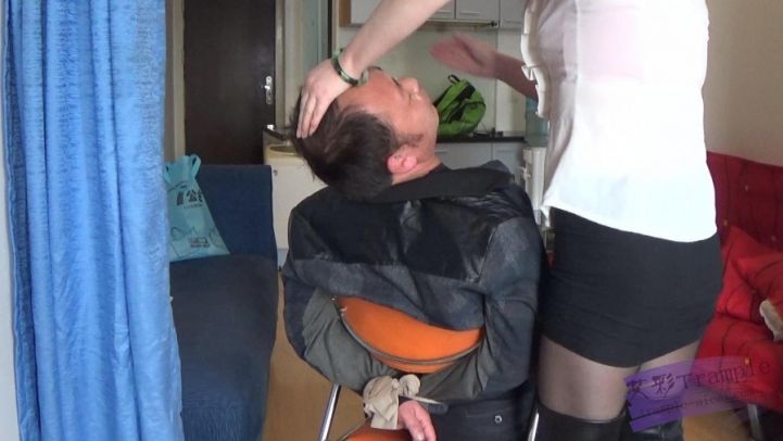 挟持美女秘书反被虐。_绳艺资料库