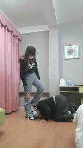【梵高】素人小姐姐AJ肉丝辱 bf21395_绳艺资料库视频资源下载