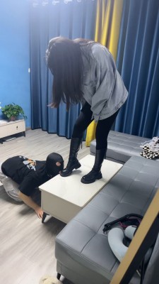 【槿一】长靴+高跟踩狗舌头【完整版】 bf27386_绳艺资料库视频资源下载