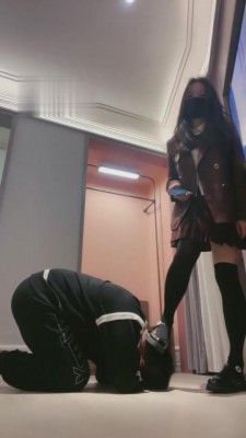 【强抚】皮鞋过膝袜踢裆开发场 bf3871_绳艺套路直播视频资源网