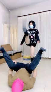 【美离子】堵上狗嘴重度踢踹碎蛋 bf19175_绳艺资料库视频资源下载