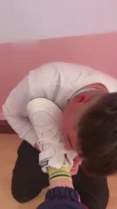 【第一贱】被双素人女王袜子塞嘴虐 【续集】 bf11931_绳艺资料库