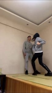 套路直播视频【年华S】素人长靴碾压/头压垃圾桶/踩踏踢打 bf24177_绳艺资料库