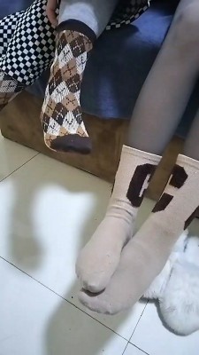 套路直播视频【疯狂浪子】开发两小姐姐做S bf23618_绳艺套路直播视频资源网