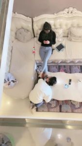 套路直播视频【晚晚公主】伺候主人舔脏鞋底裸足/钻胯 bf26081_绳艺资料库