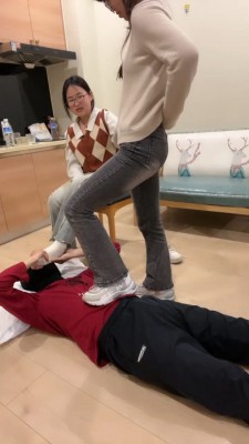 【学生双主s】双S-运动鞋全体重踩踏/喝圣水 bf27057_绳艺资料库视频资源下载