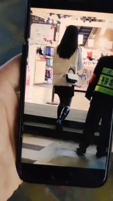 【梵高】舔鞋钻跨闻脚路人小姐姐 bf7670_绳艺套路直播视频资源网