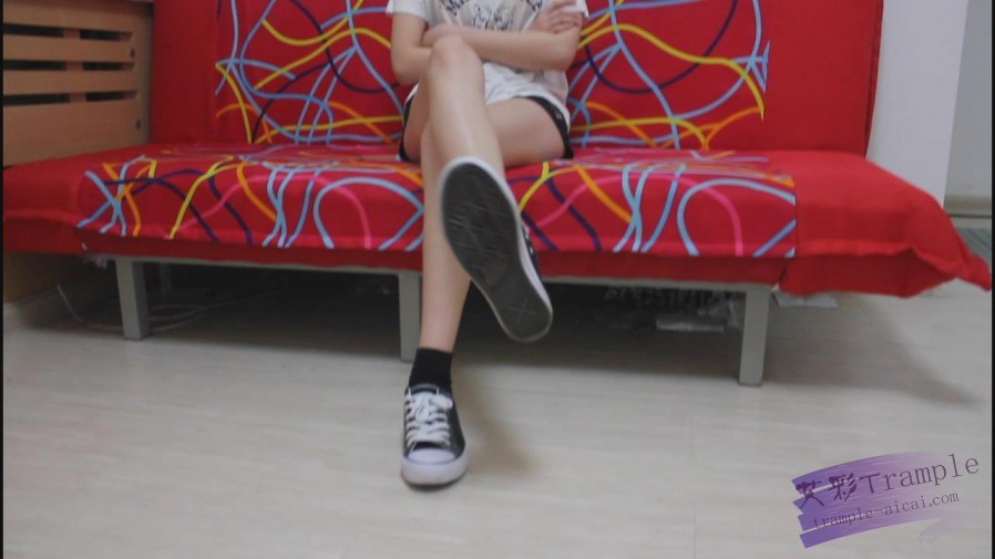 第一视角口水羞辱，贱狗快来舔我吐到鞋袜上的口水_绳艺资料库