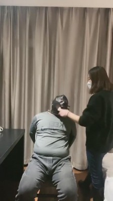 【糖糖】骑马捆绑+暴力耳光/无非想狠揍狗畜生 bf8204_绳艺资料库视频资源下载