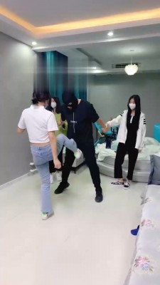 【精神小妹】多位素人学生S暴力提档 bf17885_绳艺套路直播视频资源网