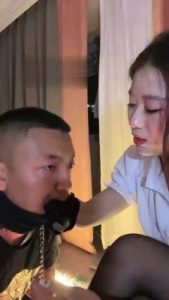 【汐言】被酒吧陪酒小妹羞辱 bf18763_绳艺资料库视频资源下载