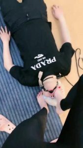 【嘉妮】清晨调口塞狗/踩踏/钻胯/虐乳/裸足深喉舔 bf27246_绳艺资料库视频资源下载