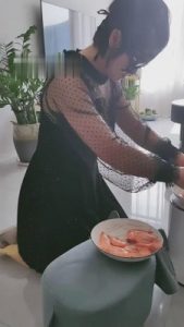 【清见】女奴时常伺候女主用餐 bf8194_绳艺资料库视频资源下载