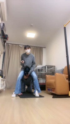 套路直播视频【暴力美学】面试圈养奴-骑马转胯-小白鞋提档-白棉袜塞嘴 bf26308_绳艺资料库