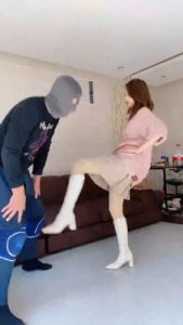 【麋鹿银儿】素人跆拳道女神重度踢 bf20735_绳艺资料库视频资源下载