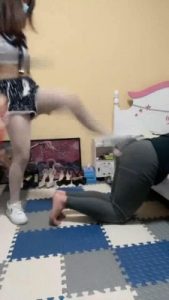 【艾琳】学生主狠虐贱狗SP耳光 bf8363_绳艺资料库视频资源下载
