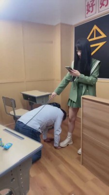 【偏不S】剧情-学生S惩罚猥琐老师 bf14467_绳艺资料库视频资源下载
