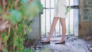 某公司客服人员琪琪的首次圣水调教_绳艺资料库