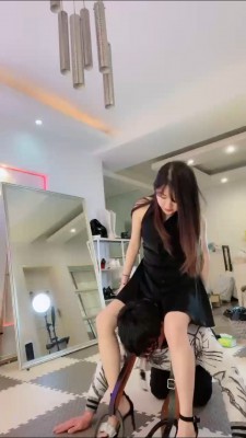 套路直播视频【狐狸女皇】双S-妈妈的新玩具 bf25233_绳艺资料库