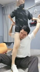 【如意】跑腿小哥被抓现场 bf14152_绳艺资料库视频资源下载