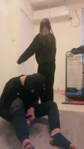 【安静】三母女惩罚犯错邻居【三视角版】 bf20884_绳艺资料库视频资源下载