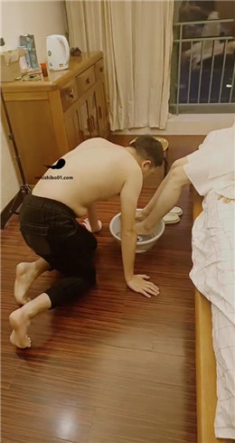 套路直播视频【囡囡】贱狗伺候主人洗脚，赏赐 JS23021904_绳艺资料库