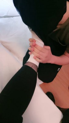 套路直播视频【甜音S】臭棉袜+丝袜脚捂强制闻/骑马犬化  JS230407_绳艺资料库