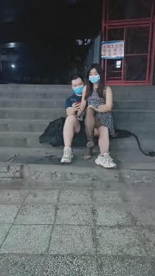 【重庆男神】情侣主户外羞辱虐待男神 bf8720_绳艺资料库视频资源下载