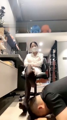 【弯弯小阿姨】伺候犯错被揪耳朵扇脸 bf457_绳艺资料库视频资源下载