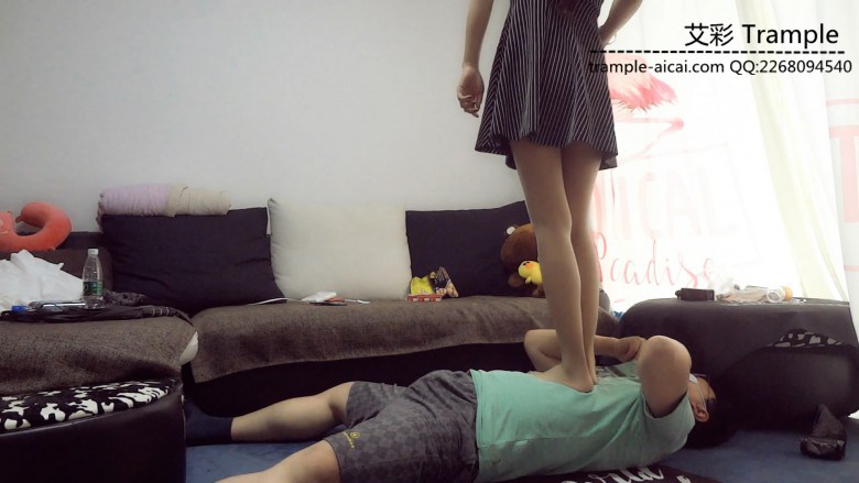 新人超美女S大薇薇肉丝踩祈祷哥_绳艺资料库