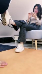 套路直播视频【嘉妮S】夜跑后原味白袜鞋袜辱狗 bf25923_绳艺资料库