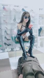 【媚娘】长靴女王霸气调狗 bf10020_绳艺资料库视频资源下载