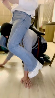 套路直播视频【语阳S】专业骑马骑脖子转胯 bf25439_绳艺资料库