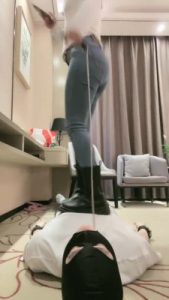 套路直播视频【漫漫】刑虐-提档/短靴全体重踩踏/闻白袜 bf25253_绳艺资料库