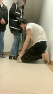 套路直播视频【暴躁小溪】艺校女神胯下辱狗转胯【双视角版】 bf26765_绳艺资料库