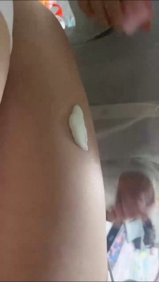 套路直播视频【绿子】开发萝莉闺蜜-舔白丝/高跟踩/转胯口水洗脸【完整版】bf26357_绳艺资料库