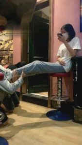 【丞丞】KTV公开处刑双狗 bf2531_绳艺资料库视频资源下载