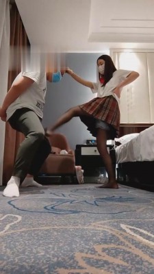 【小公主】JK小姐姐运动鞋黑丝羞辱哥哥 bf811_绳艺资料库视频资源下载