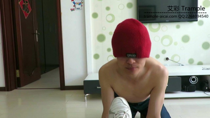 跪舔00后天使女主肮脏的运动鞋底!_绳艺资料库