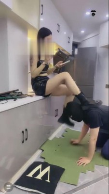 【初见】被酒吧陪酒小妹踩踏/口水羞辱 bf16040_绳艺套路直播视频资源网