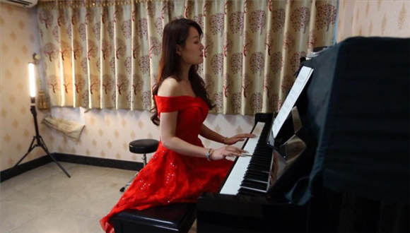 『奴隶岛』—钢琴老师的”教导“_绳艺资料库