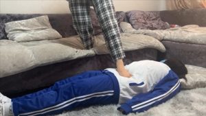 【珂珂女m】家教脚下的女m(上) YC-220430-12_绳艺资料库视频资源下载