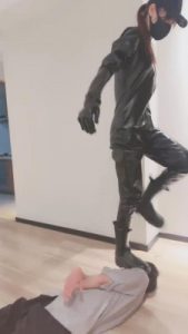 套路直播视频【美娜格格】推销面膜被皮装御姐训成狗/勒脖绞杀深喉 bf25105_绳艺资料库