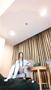 【沉鱼圣上】萝莉学生白丝惩罚偷吃狗 bf27829_绳艺资料库视频资源下载